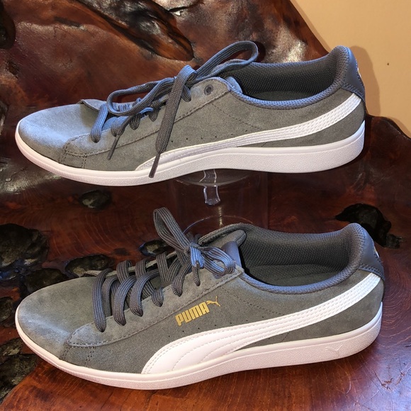 Pumas Gray Suede sz 10 women’s. Gently used condition. - Picture 4 of 7